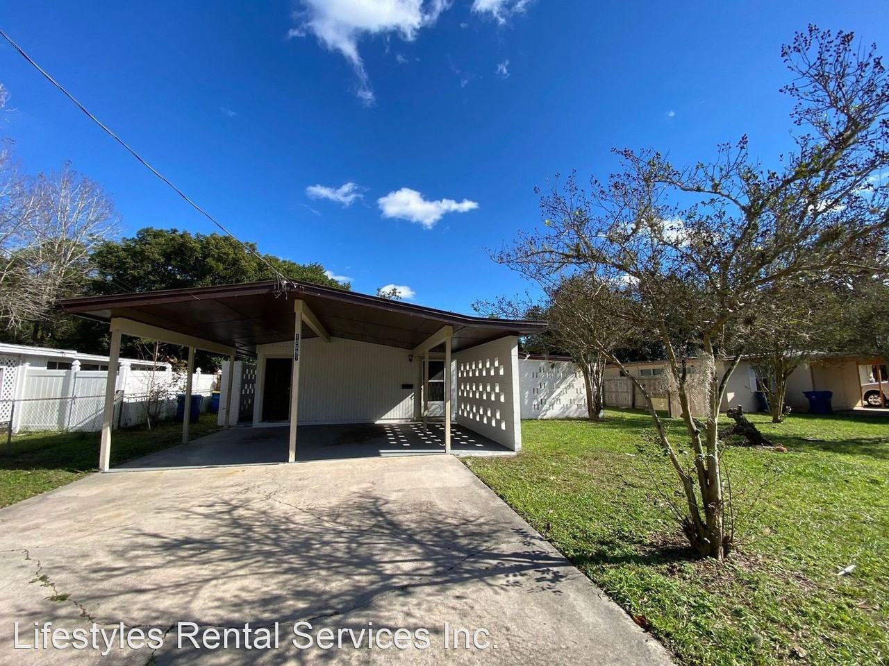 10897 Regency Dr - Photo 2 of 12