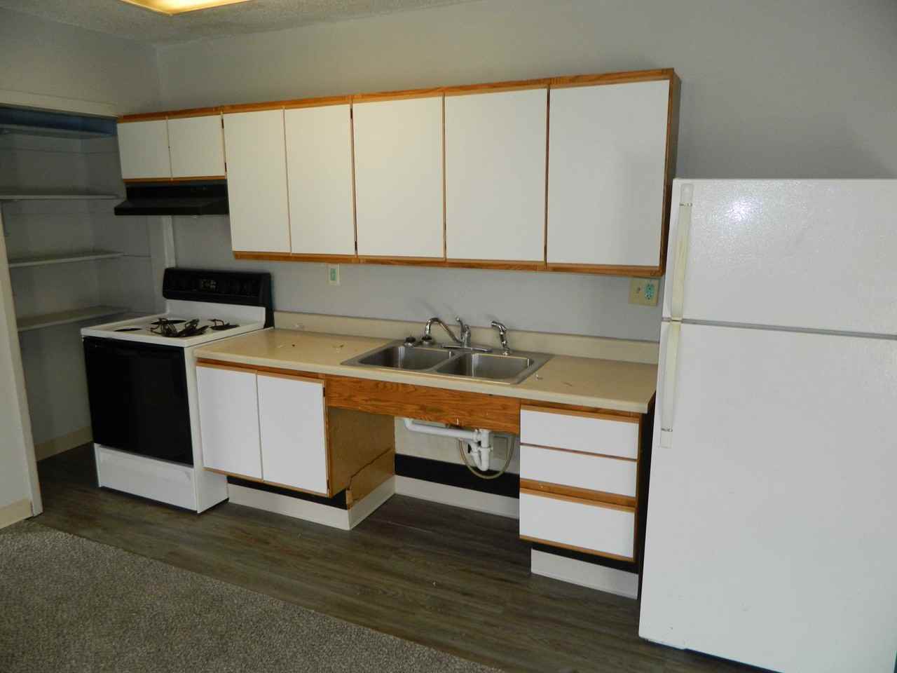 1322 22nd St - Photo 3 of 7