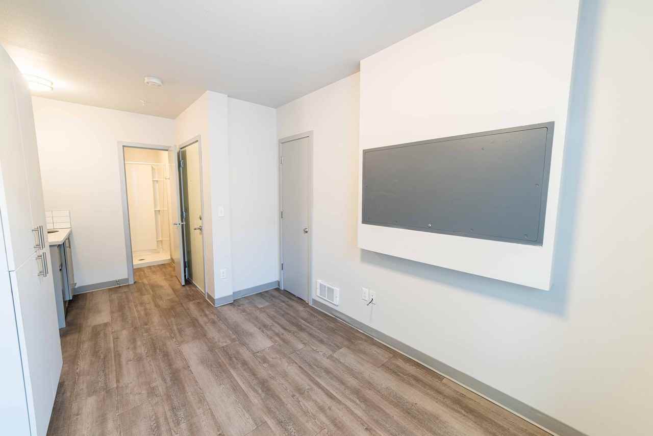 Wallingford Studios - Photo 7 of 107