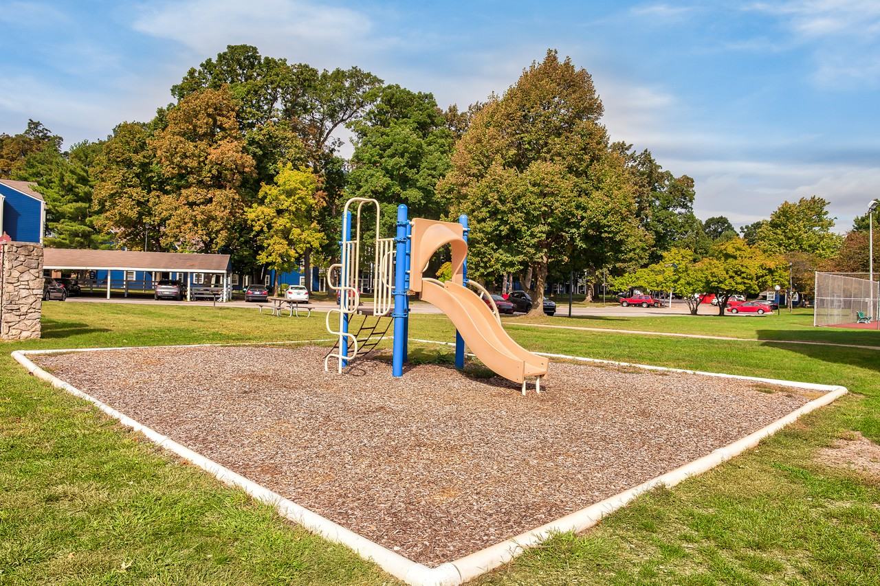 Salem Courthouse - Photo 3 of 18