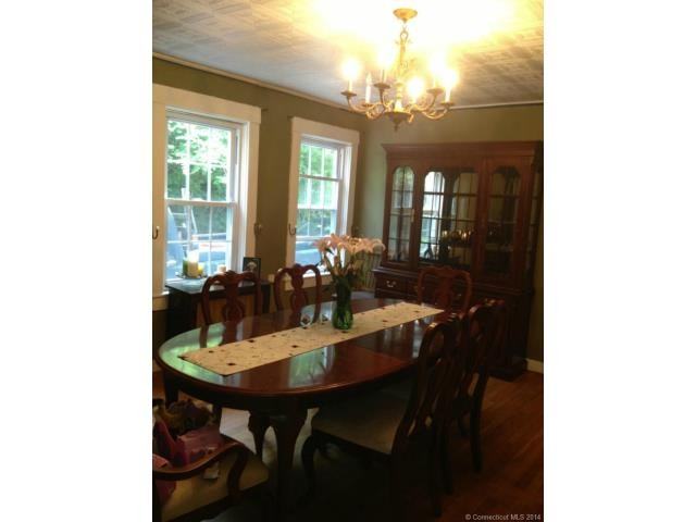 1015 North Road - Photo 3 of 17