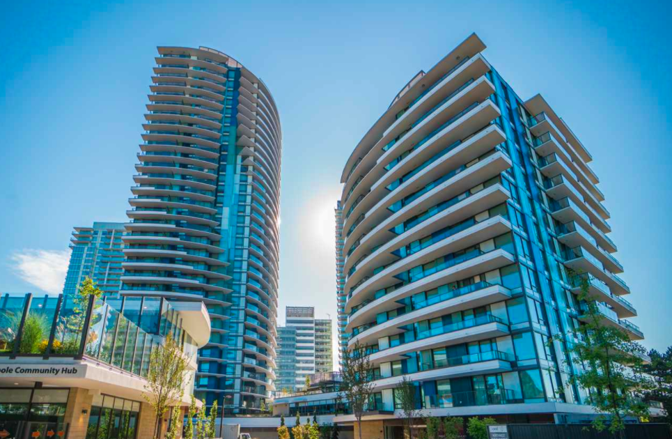 8238 Lord Street #207