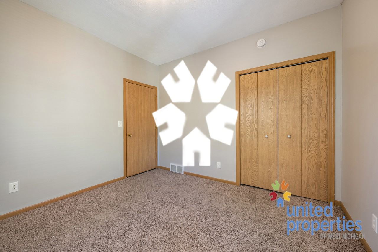956 Logan Street Southeast - Photo 3 of 25