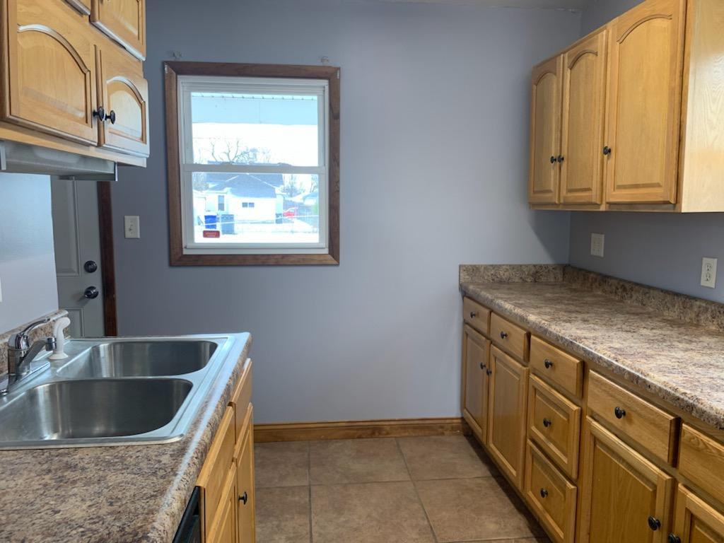 1504 N Philips St - Photo 2 of 9