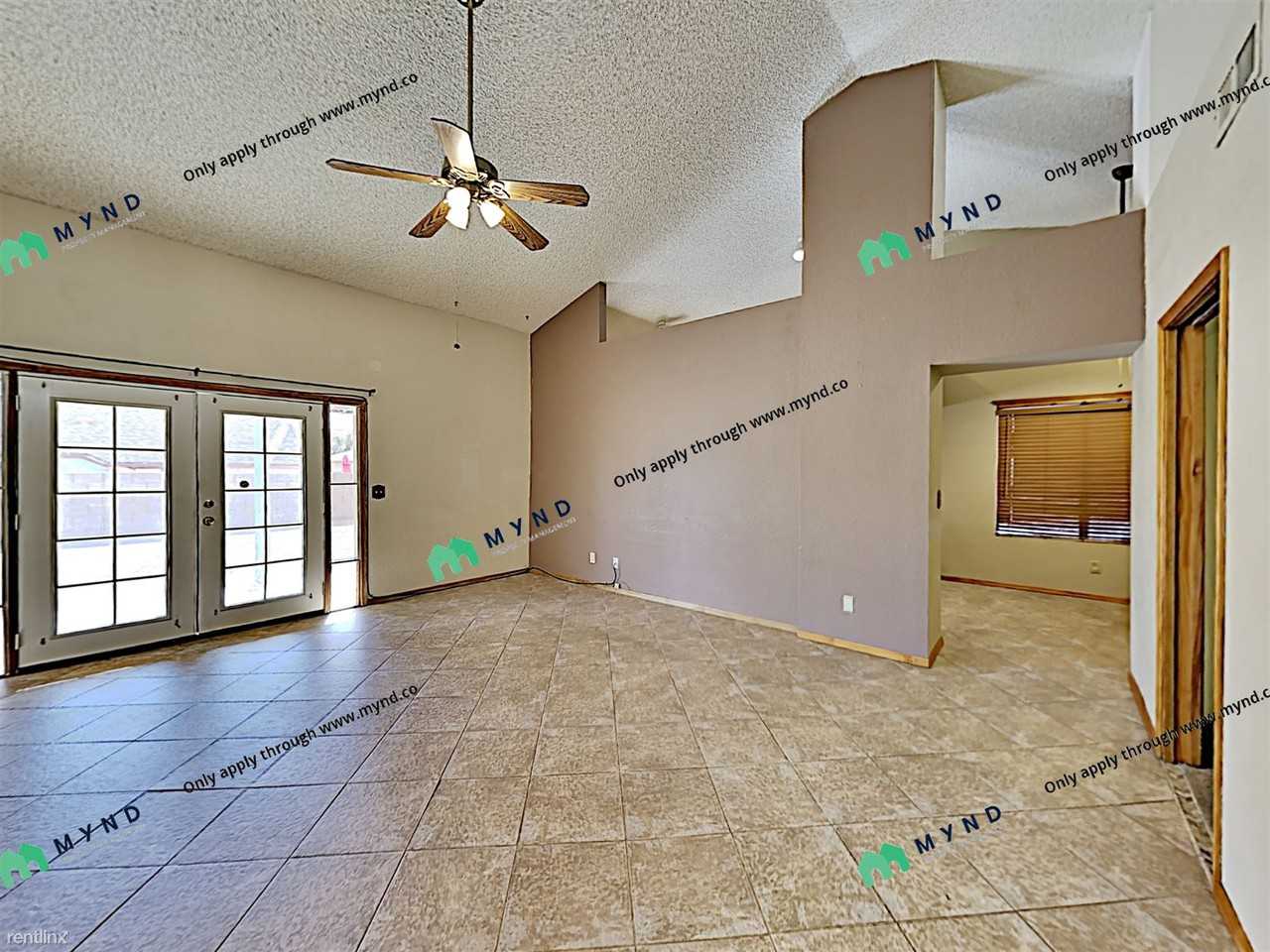 2741 W Camino Ebano - Photo 3 of 16