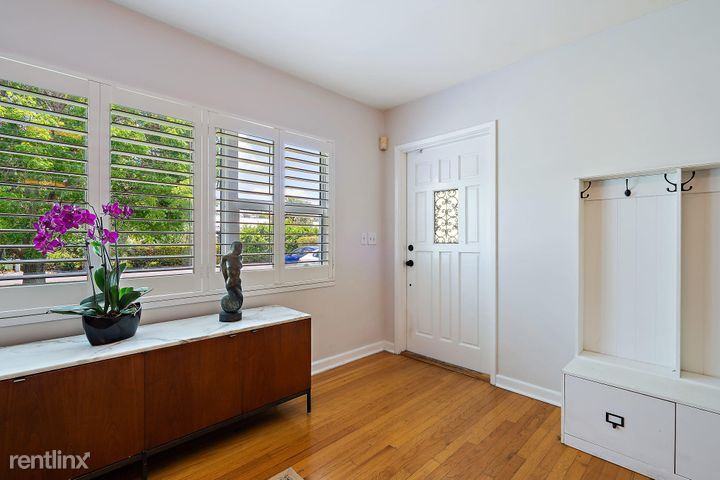 309 Rilyn Dr - Photo 2 of 13