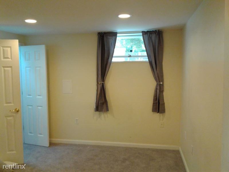 6214 E Hemlock Dr - Photo 2 of 3