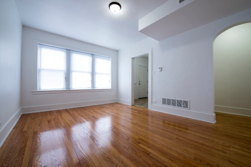 7701 S Yates Blvd - Photo 3 of 7