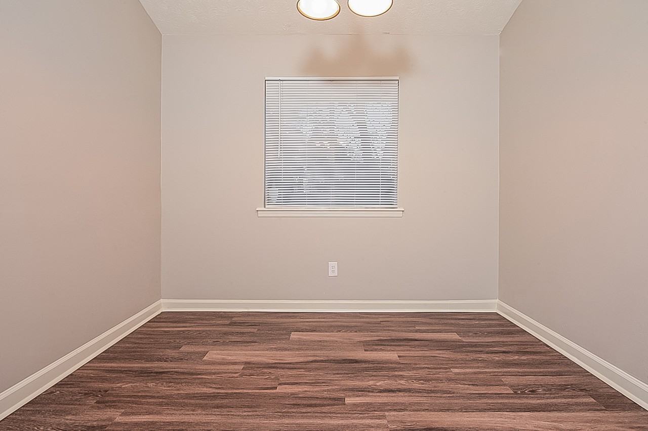 3417 Little Beth Ct - Photo 3 of 15