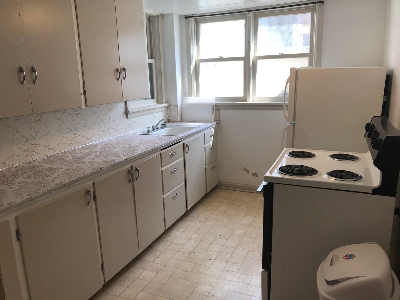 443 N Cheyenne St - Photo 2 of 8