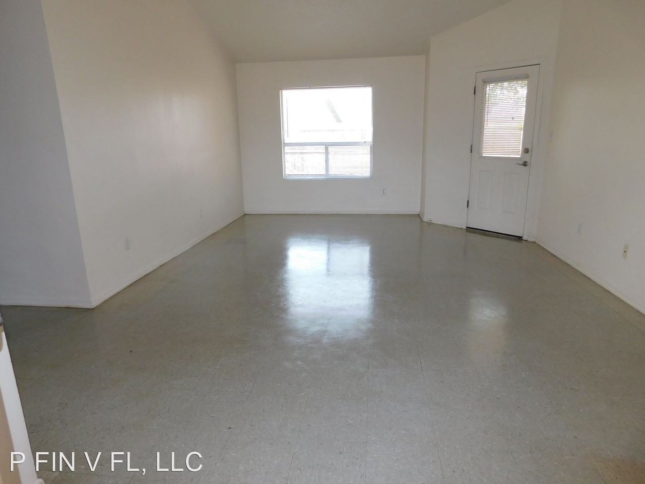 20 Verde Ct - Photo 2 of 10