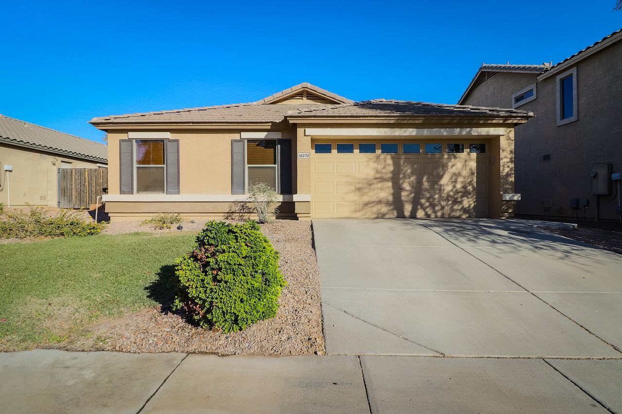 16070 W Kendall St - Photo 3 of 44