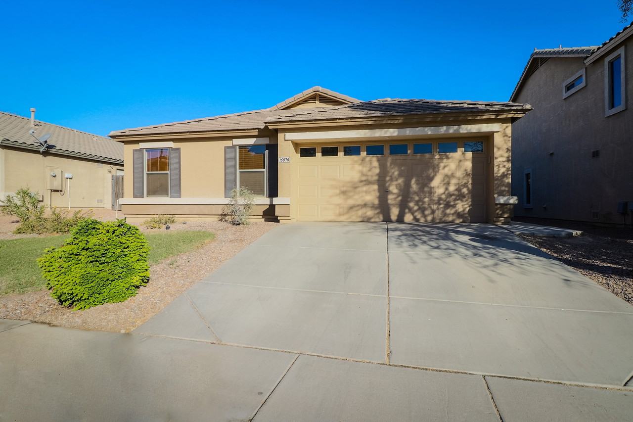 16070 W Kendall St - Photo 4 of 44