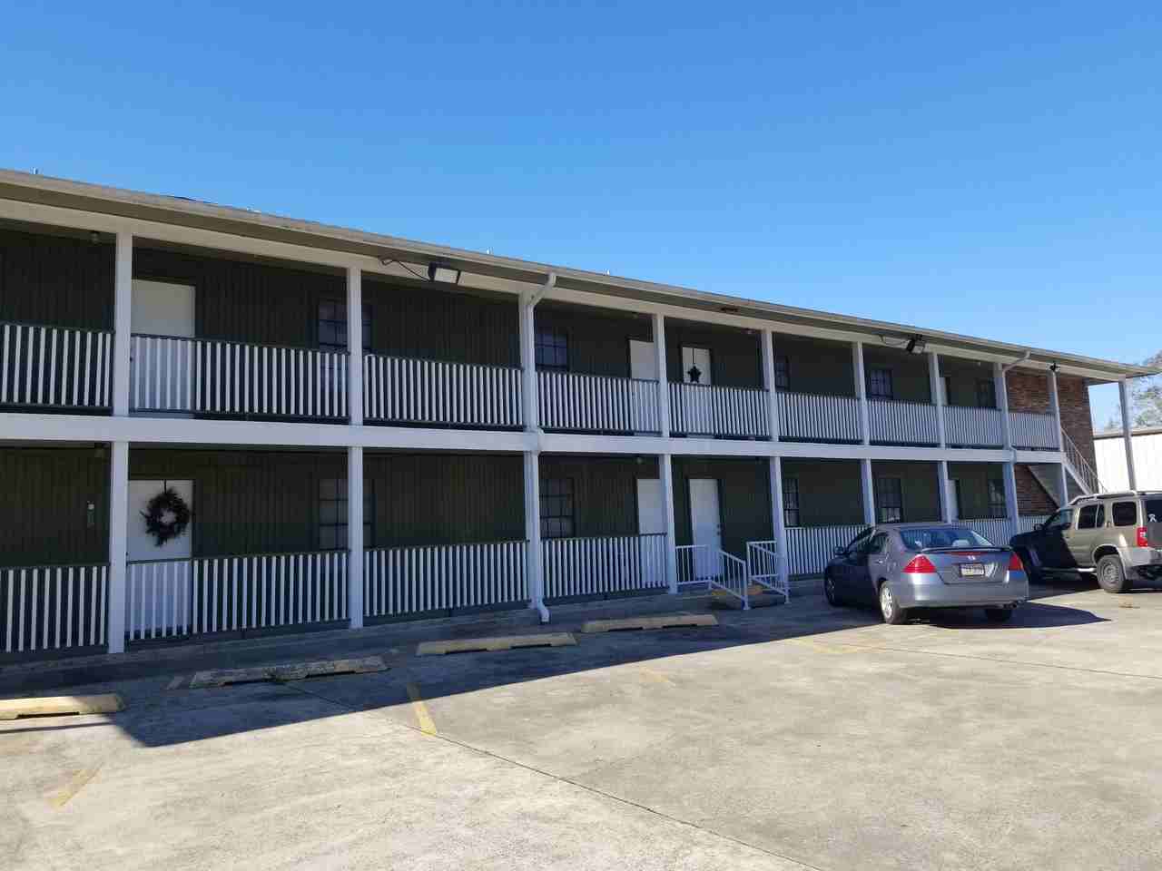 615 6Th St - Photo 3 of 16