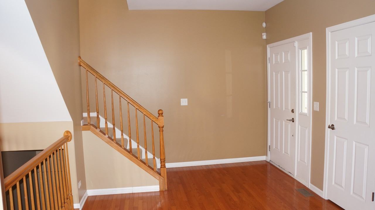 730 Juniper Ln - Photo 2 of 25