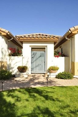 934 Elm St - Photo 2 of 32