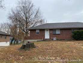 102 102 NE Knox Unit #B - Photo 1 of 1