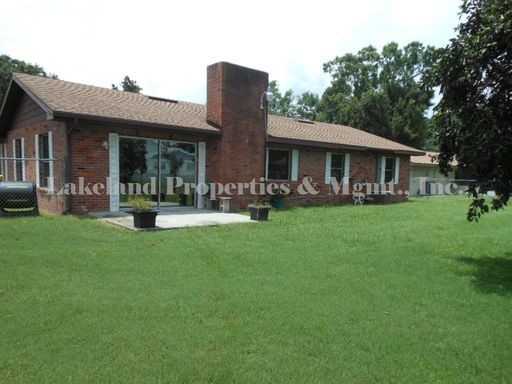 5719 Sands Point Dr - Photo 2 of 15