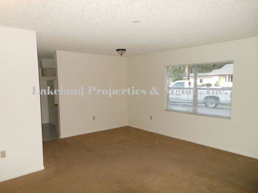 1037 Monroe St - Photo 2 of 10