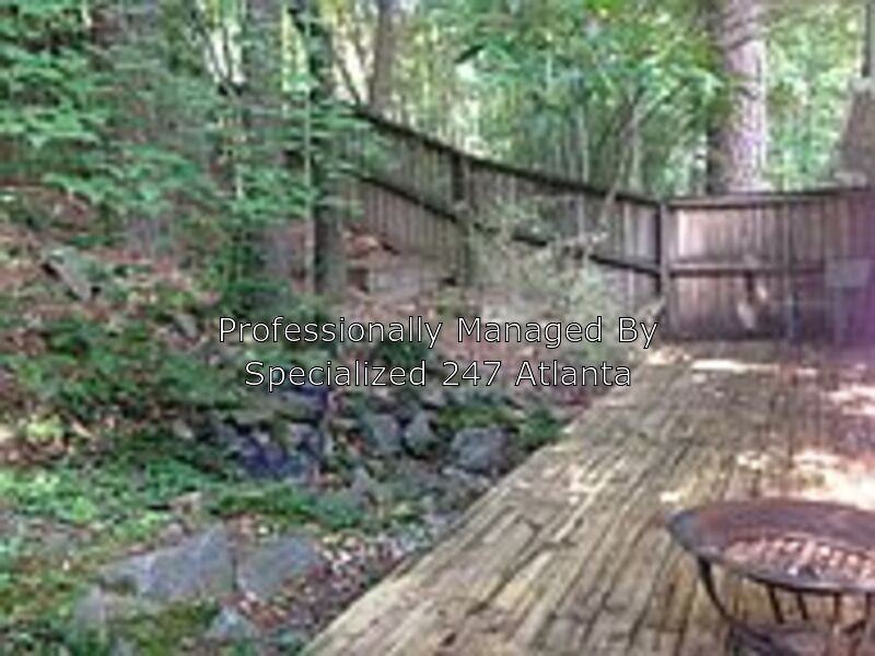 1820 Claremont St Nw - Photo 2 of 9