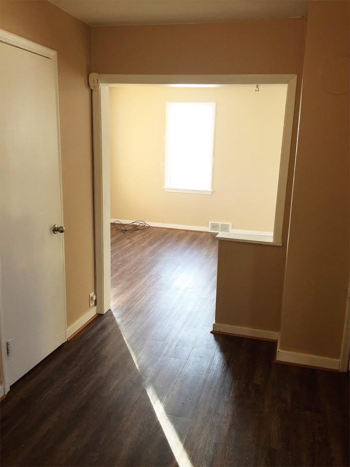 801 3rd Ave Ne - Photo 3 of 14