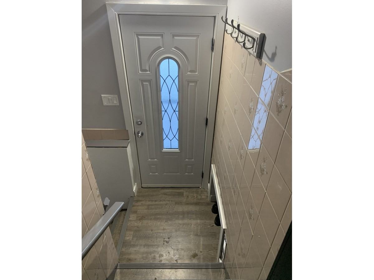 7916 128A Avenue Northwest - Photo 3 of 14