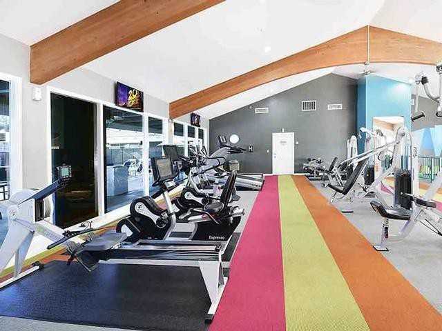 38000 Camden St - Photo 6 of 14