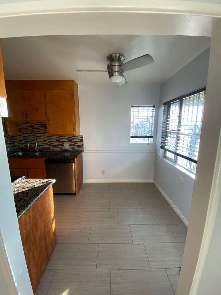 825 Laconia Blvd. - Photo 2 of 18