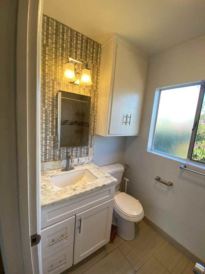 825 Laconia Blvd. - Photo 3 of 18