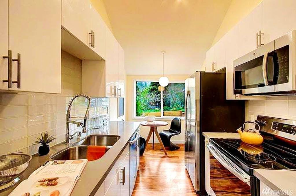 1823 29th Ave - Photo 2 of 21