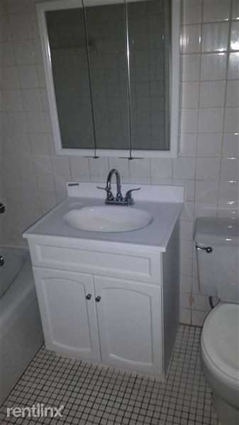 855 Lake St - Photo 3 of 8