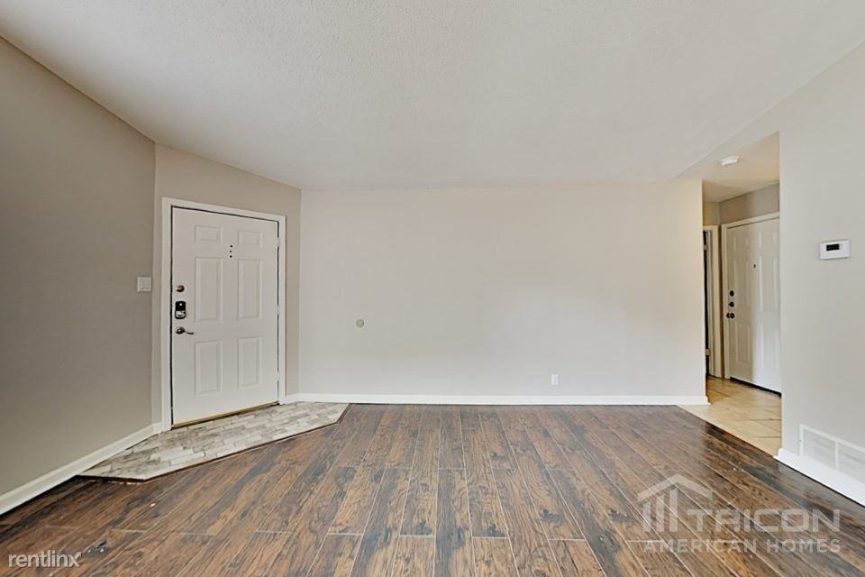5306 Vista Gln - Photo 3 of 17
