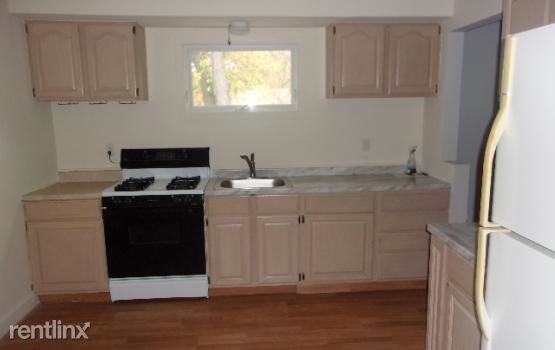 665 Pontiac Dr - Photo 2 of 10