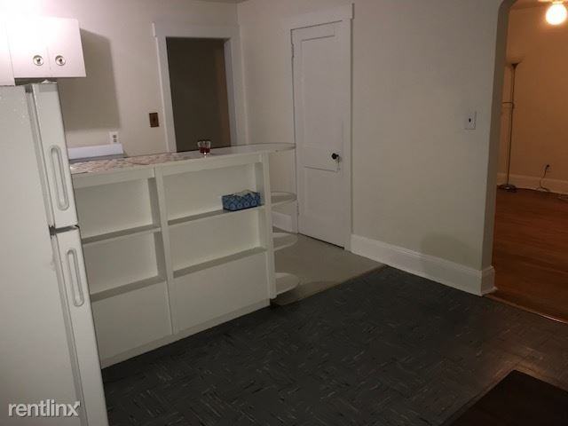 564 564 South Main St 3 - Photo 2 of 7