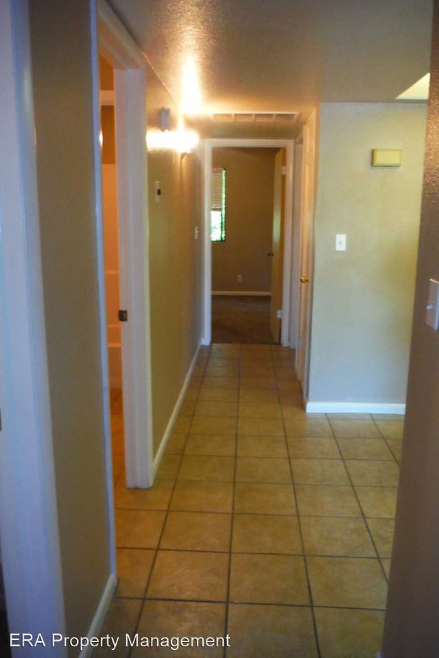 467 N 300 W - Photo 2 of 7
