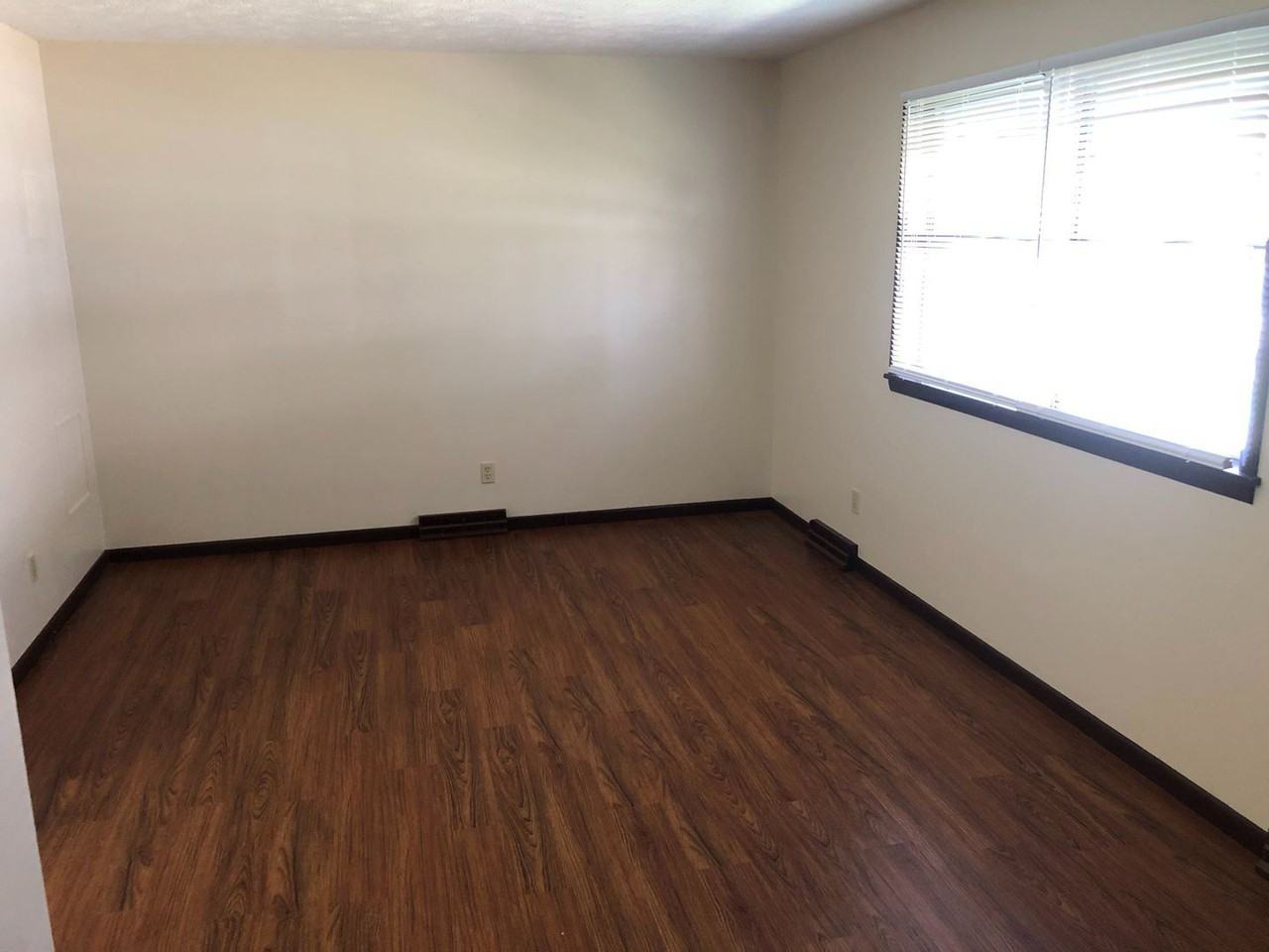 630 E. Harrison - Photo 3 of 8