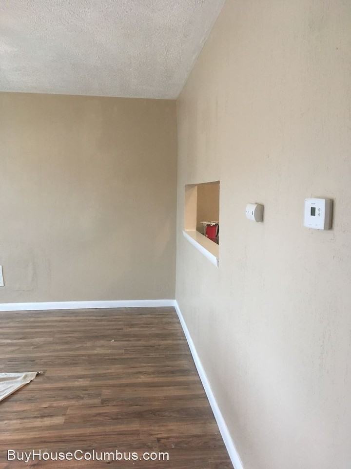 1254 Elderwood Ave - Photo 3 of 18