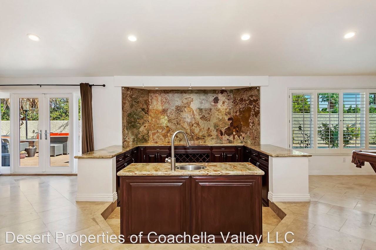 530 N Arquilla Rd - Photo 3 of 41