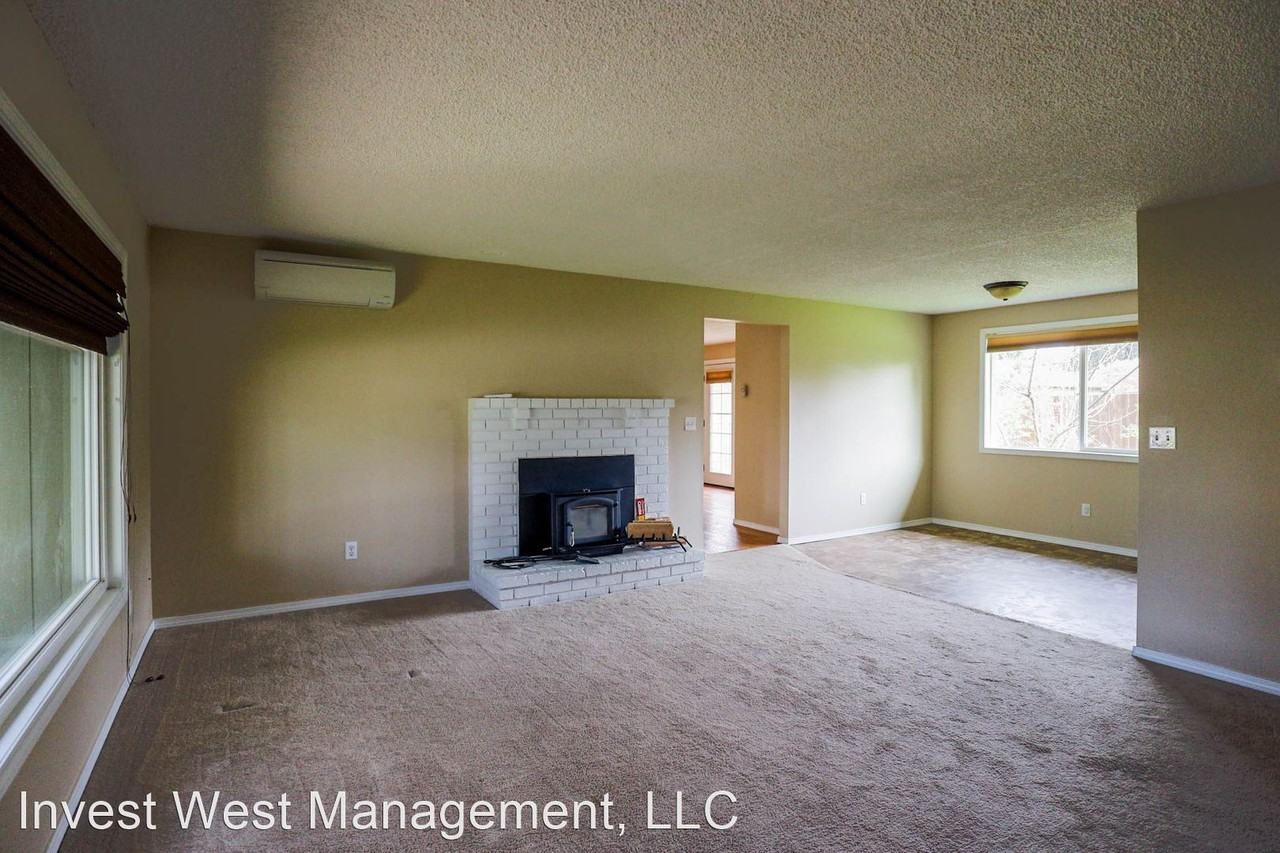 12309 Ne 17th Cir - Photo 3 of 19