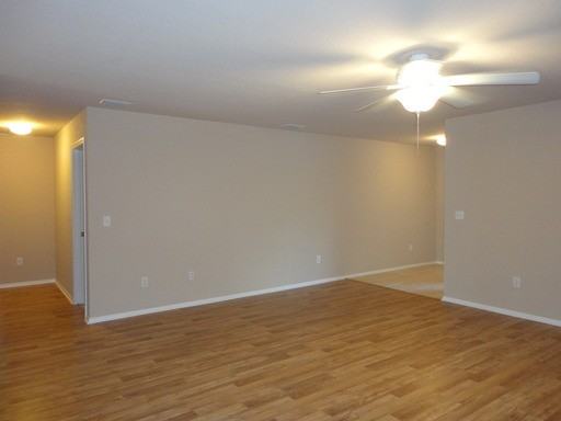 2110 Stoneview - Photo 2 of 17