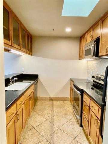 520 N Santa Cruz Ave #Unit - Photo 2 of 10
