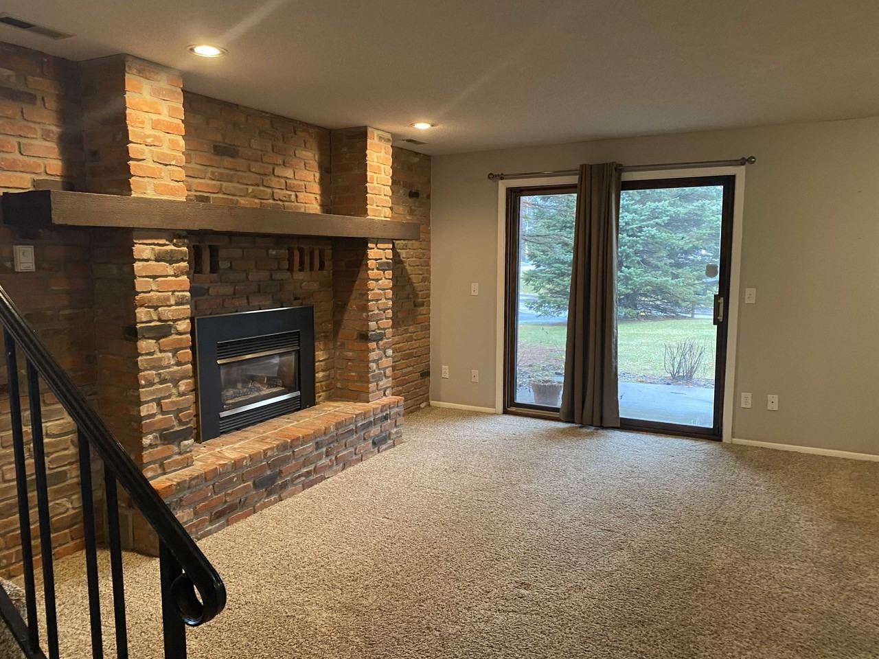 5599 Morningview Ter - Photo 3 of 21