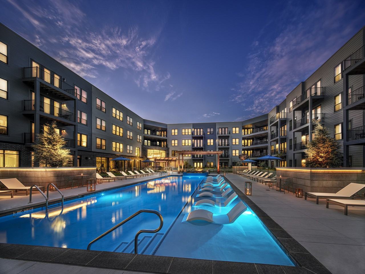 AVE Blue Bell - Photo 2 of 20