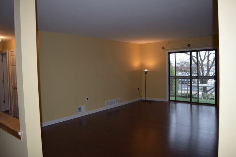 143 Woodbridge Terrace - Photo 3 of 19