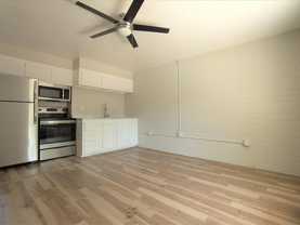 919 N Stone Ave - Photo 1 of 1