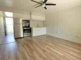 featured image of 919 N Stone Ave