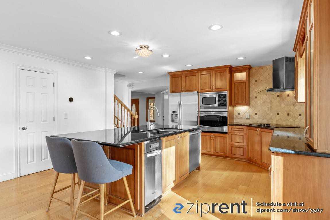 5067 Leigh Ave - Photo 2 of 27