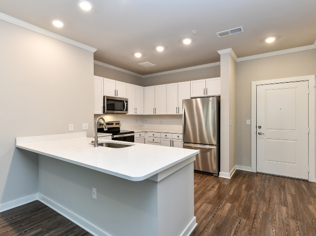 Legends North of Broad - Photo 6 of 32