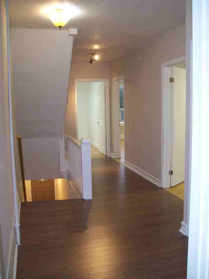 817 Bloor St W, Toronto, ON M6G 1M1 3 Bedroom Apartment for Rent