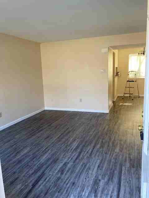 3426 West Richwoods Boulevard #3446 - Photo 3 of 13